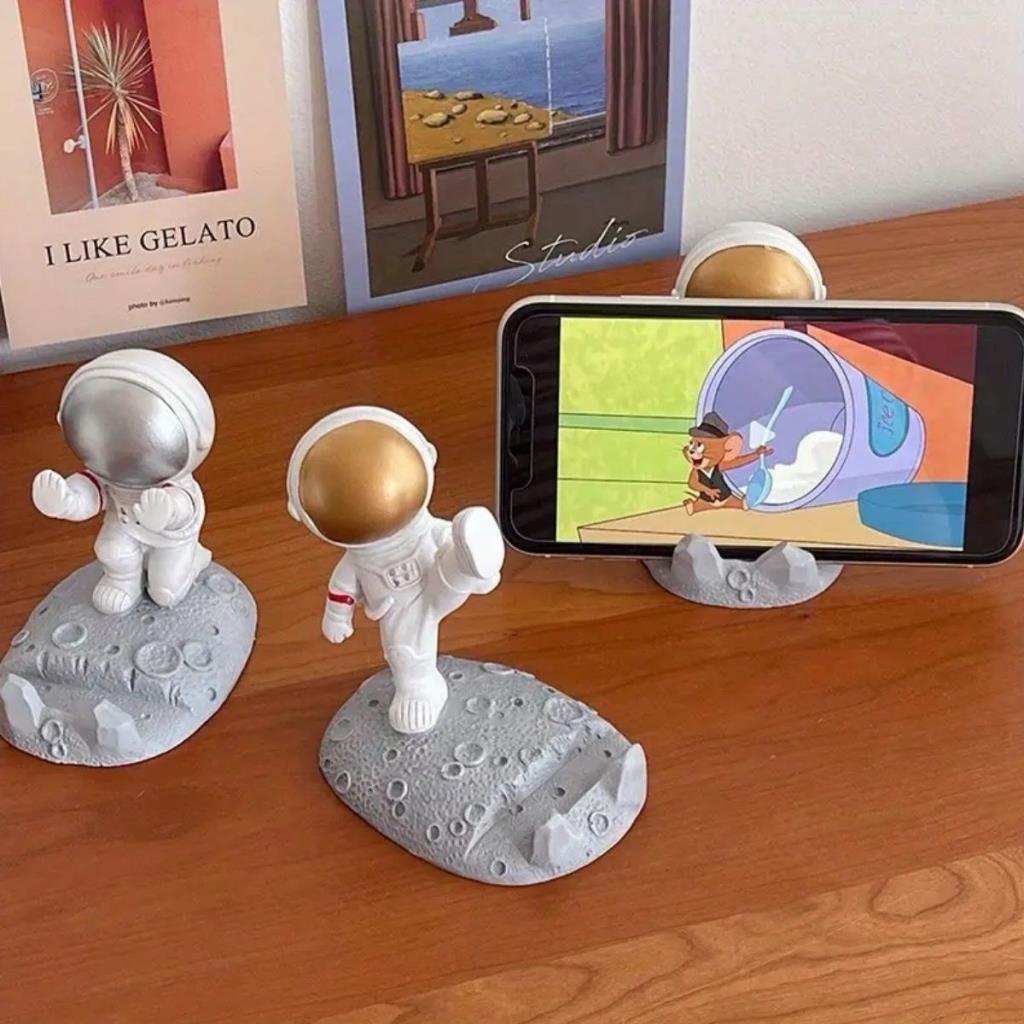 SANEC® Mini Astronot Model Telefon ve Tablet Tutucu Standı SANEC® Mini Astronot Model Telefon ve Tablet Tutucu Standı
